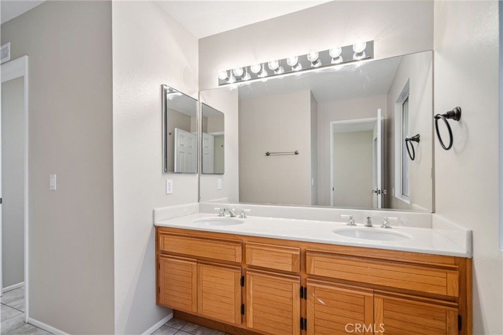 2618 Paxton Property Photo 37