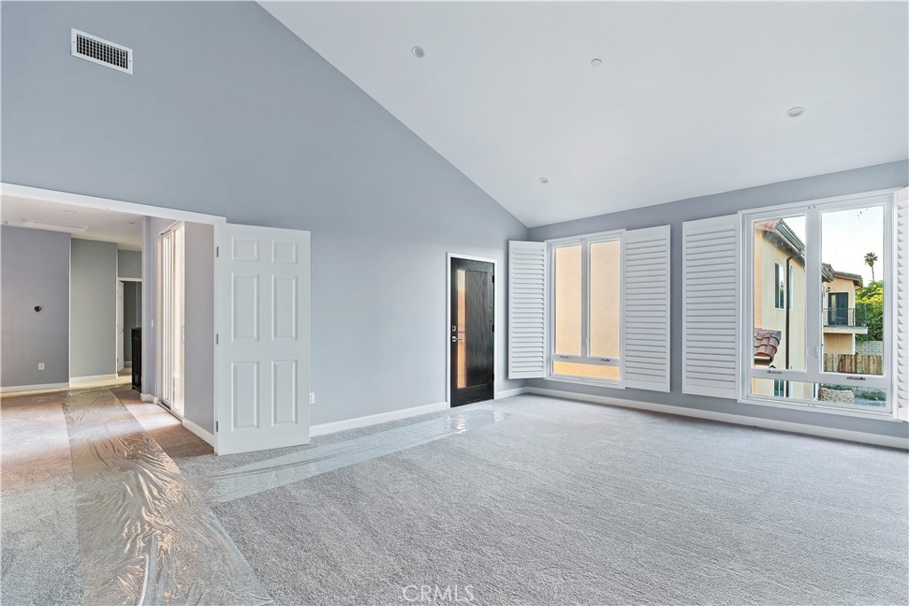 7329 Kelvin Property Photo 29