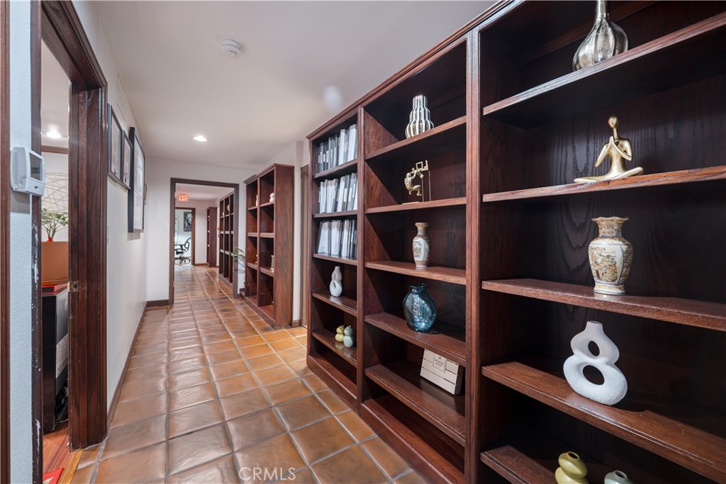 635 W Foothill Property Photo 15