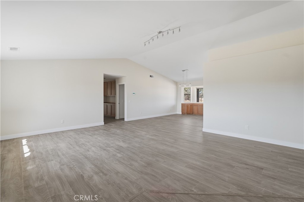 9780 Aster Property Photo 3