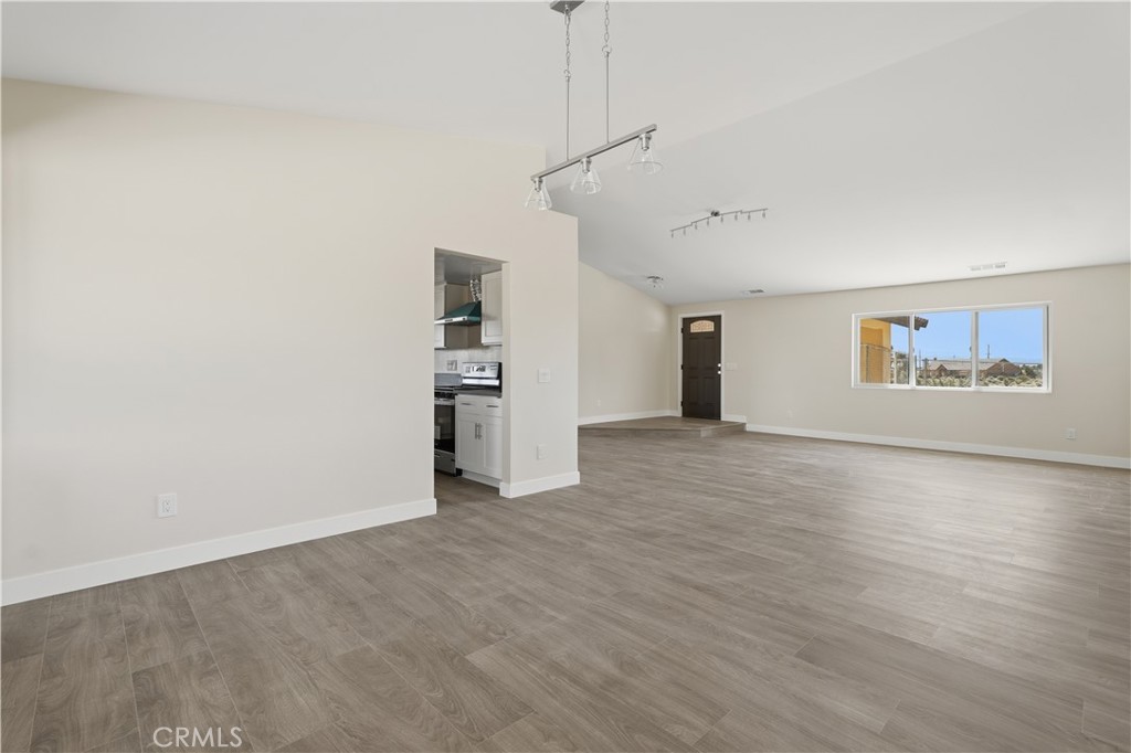 9780 Aster Property Photo 5