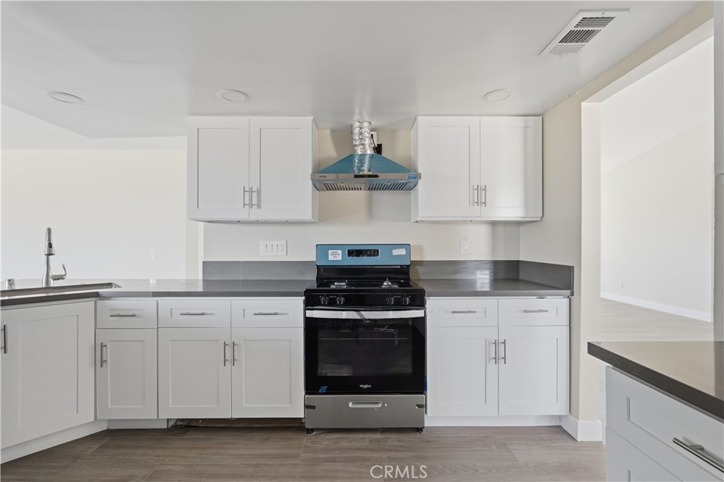9780 Aster Property Photo 9