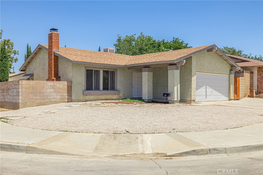 601 Curve Property Photo 2