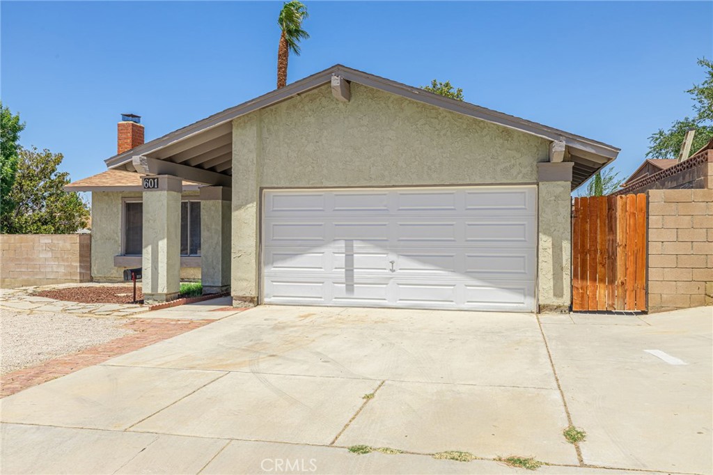 601 Curve Property Photo 4