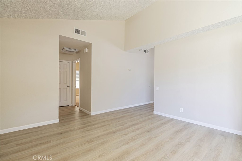 601 Curve Property Photo 14