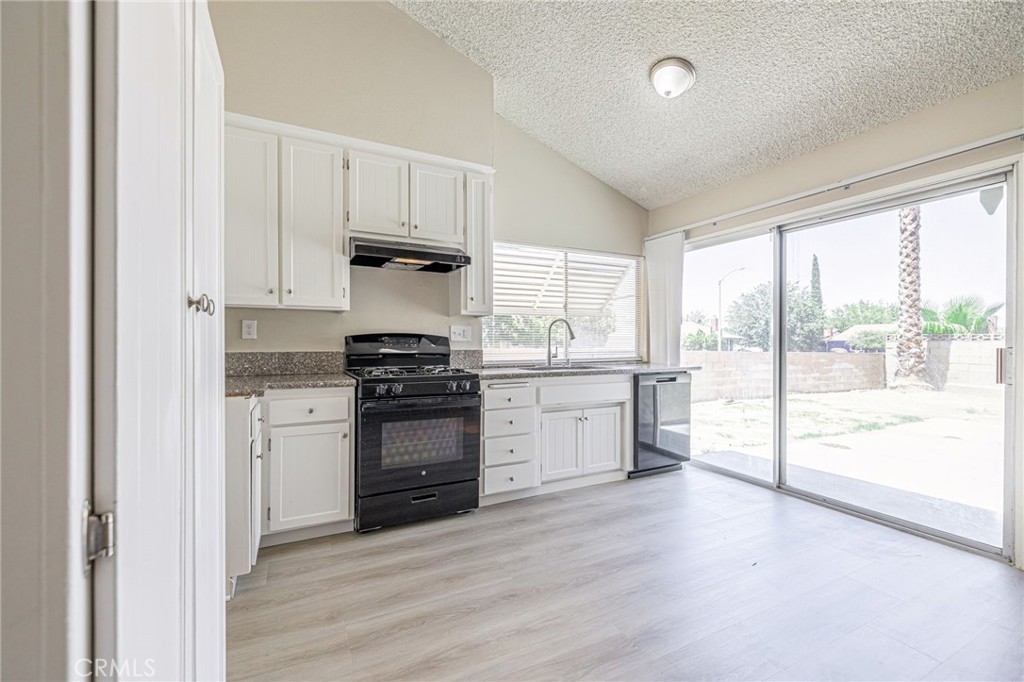 601 Curve Property Photo 17