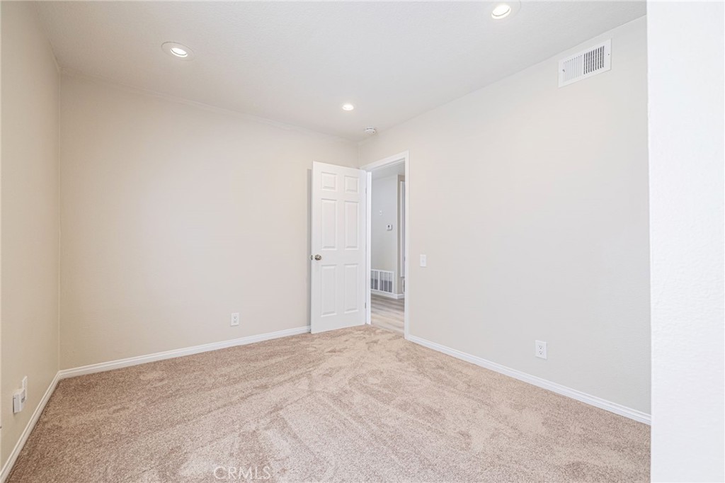 601 Curve Property Photo 24