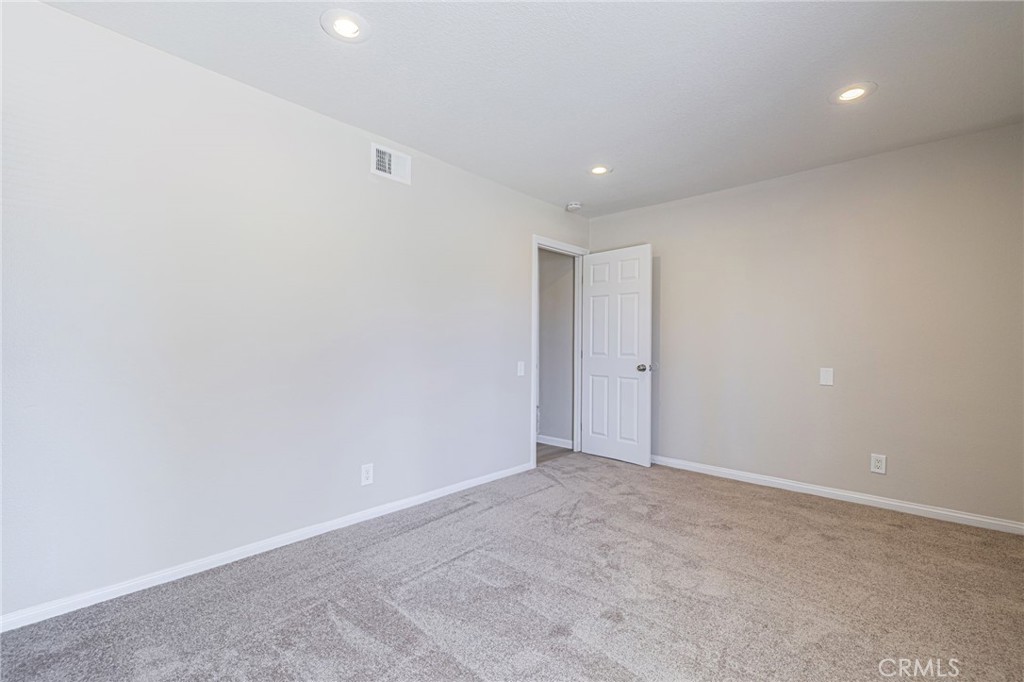 601 Curve Property Photo 28