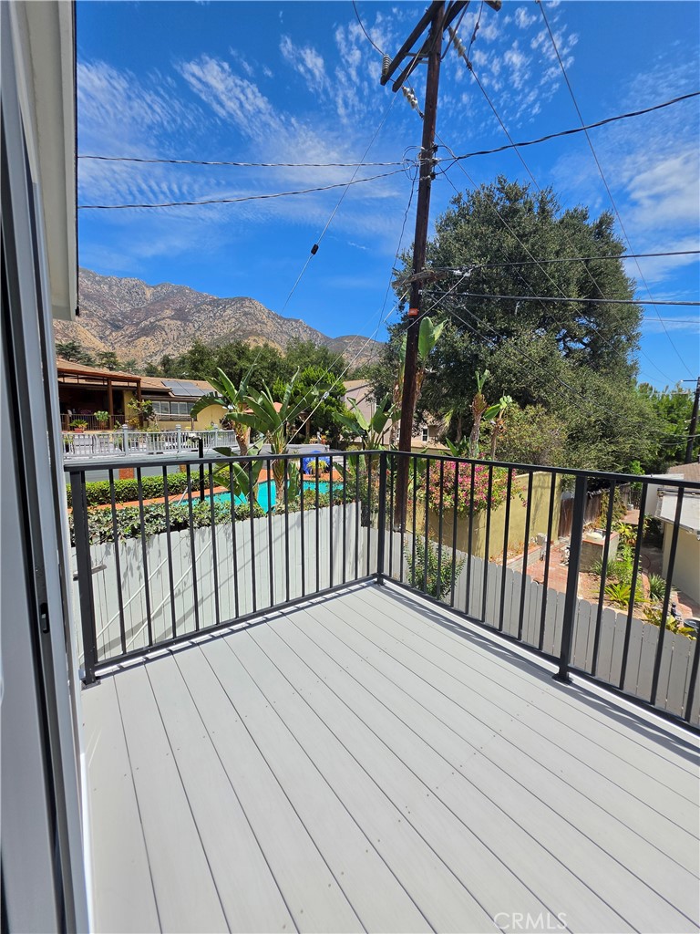 3130 N Mount Curve Property Photo 19