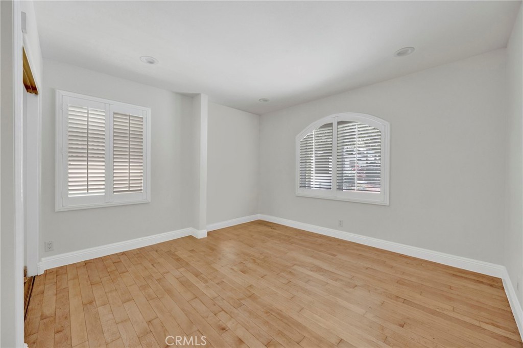 3260 Inglewood Property Photo 33