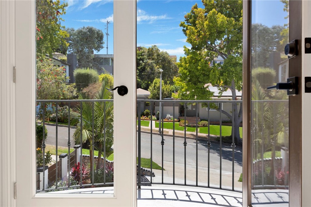 3260 Inglewood Property Photo 46