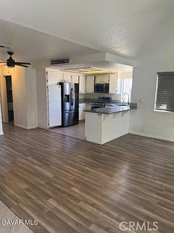 8924 Peach Property Photo 3