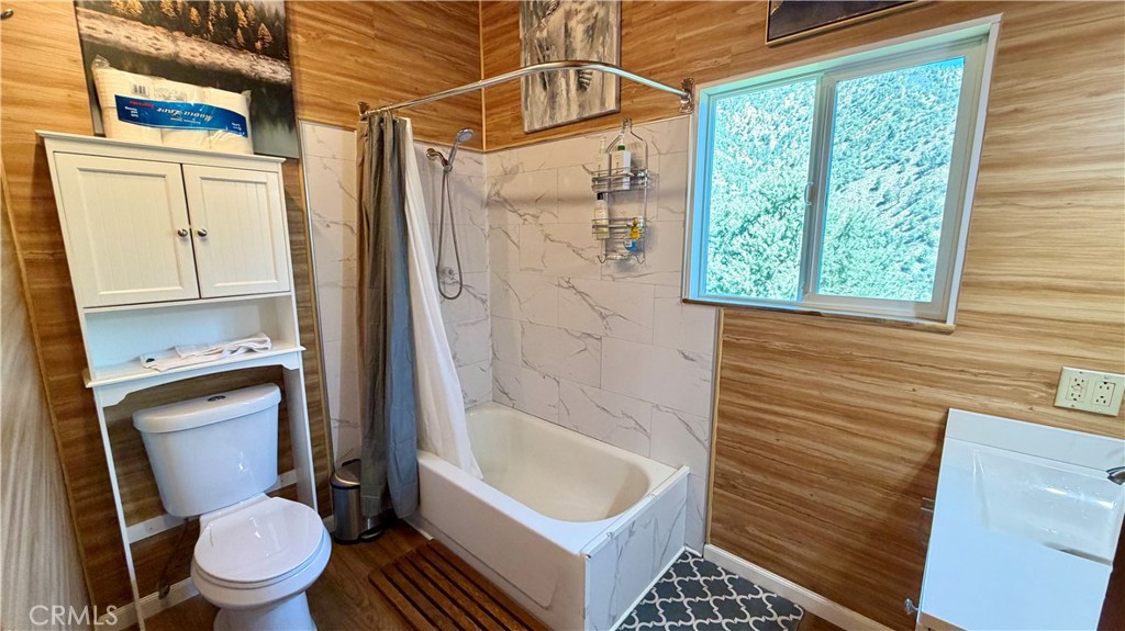 14921 Ward Drive Property Photo 21