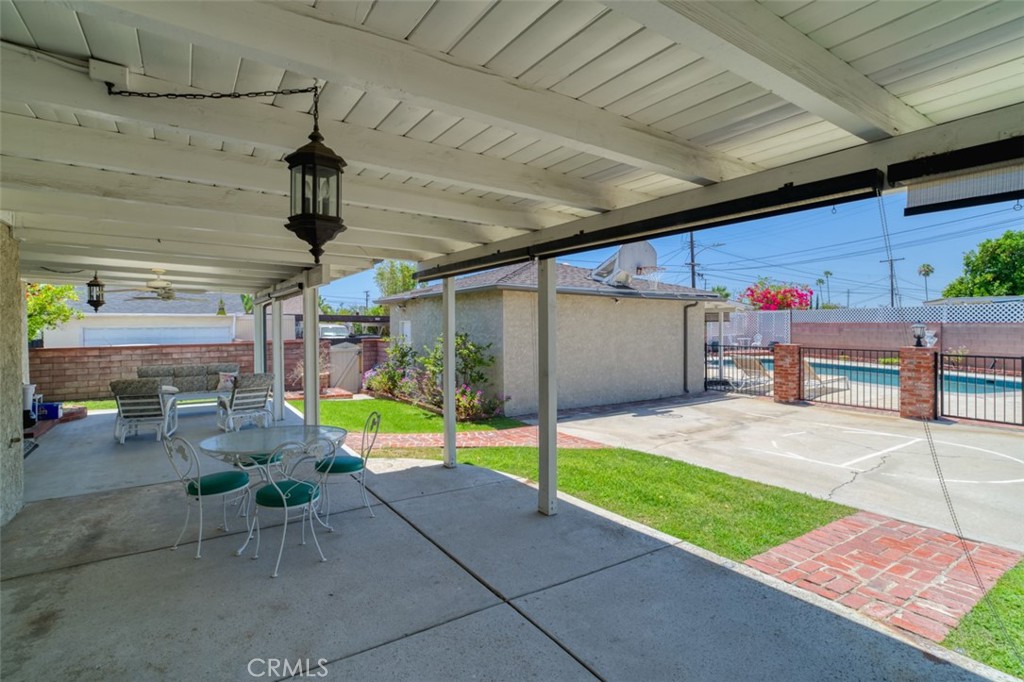 8315 Canterbury Avenue Property Photo 23