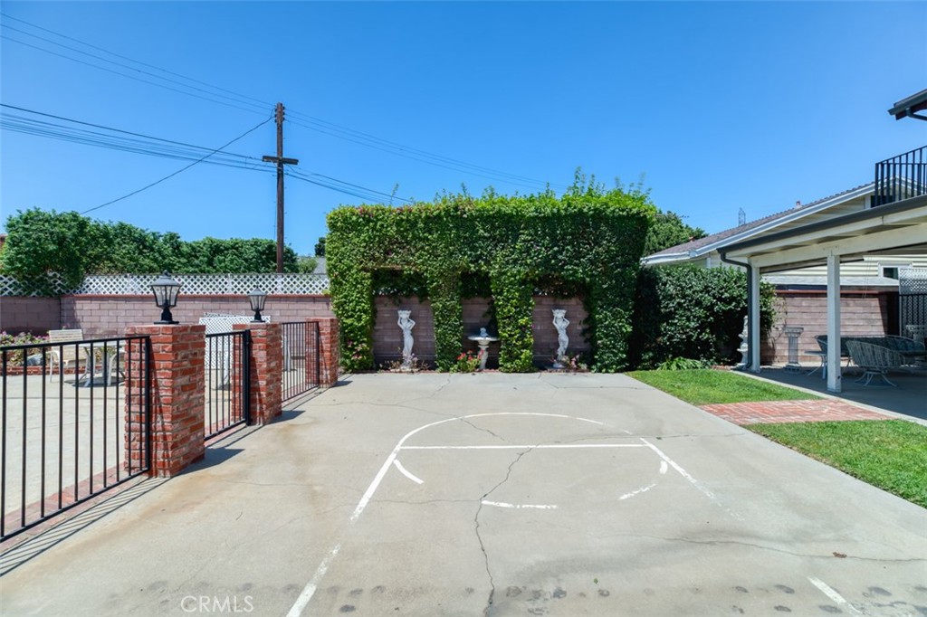 8315 Canterbury Avenue Property Photo 25