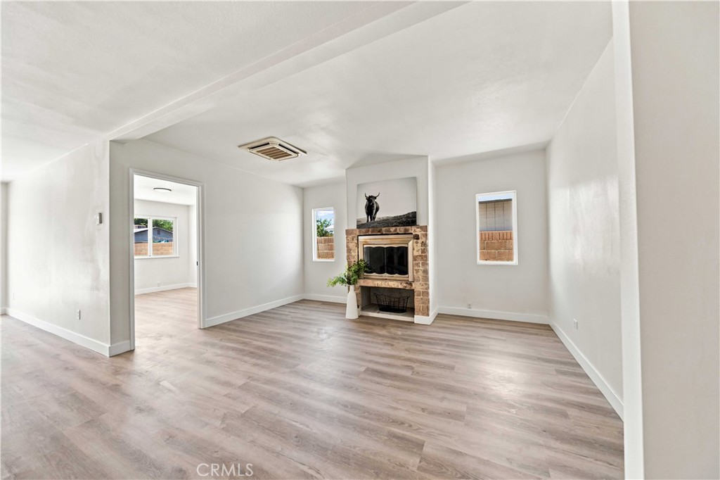 43337 Fanchon Property Photo 4