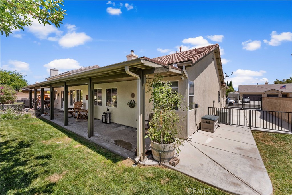 44523 Palo Verde Street Property Photo 51
