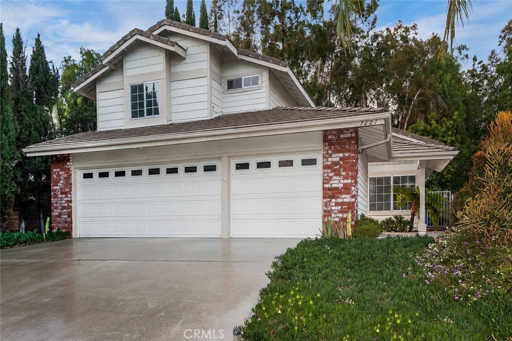 7221 Bouquet Drive Property Photo 1