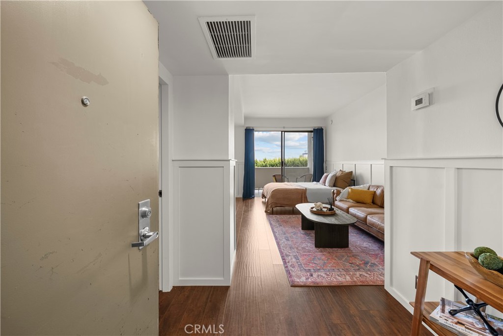 7250 Franklin 311 Property Photo 7