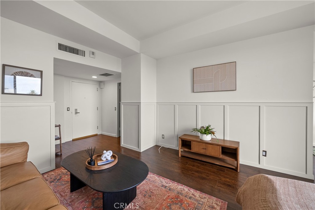7250 Franklin 311 Property Photo 11