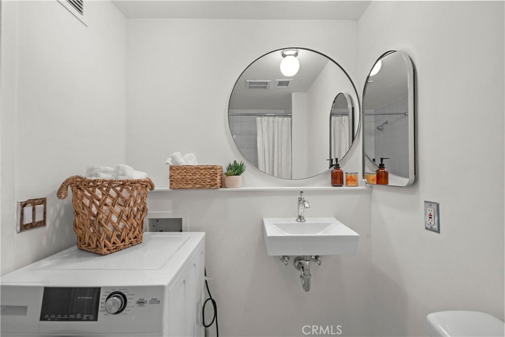 7250 Franklin 311 Property Photo 23