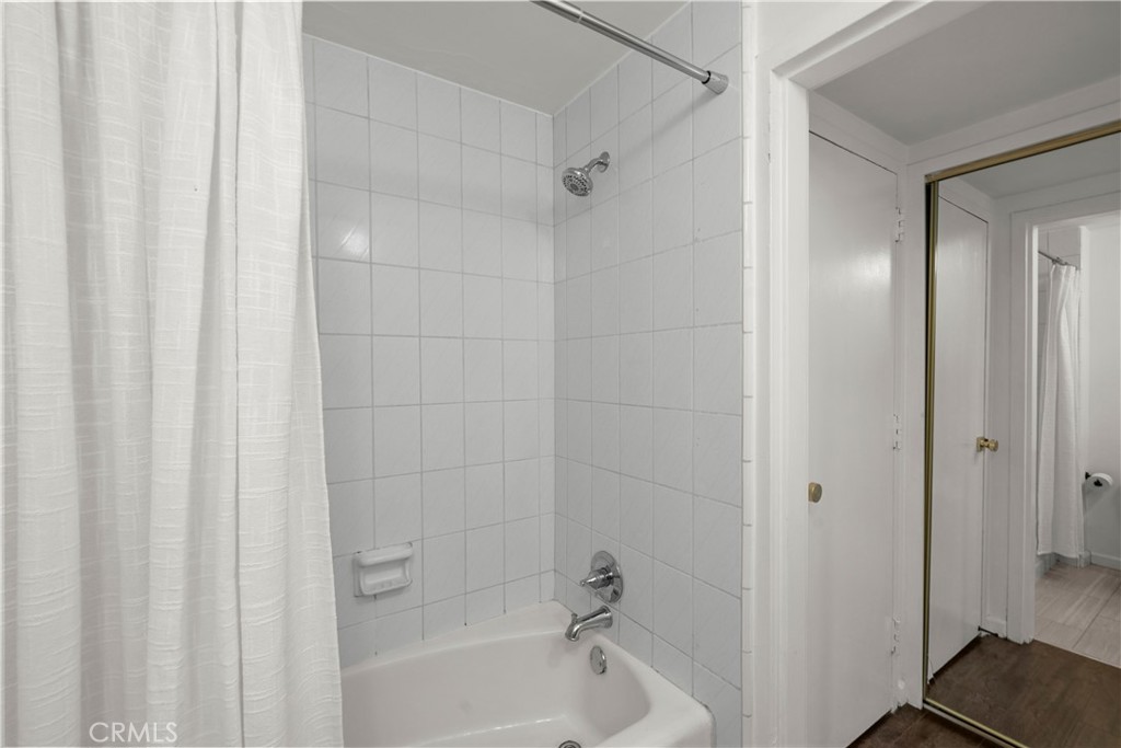 7250 Franklin 311 Property Photo 24