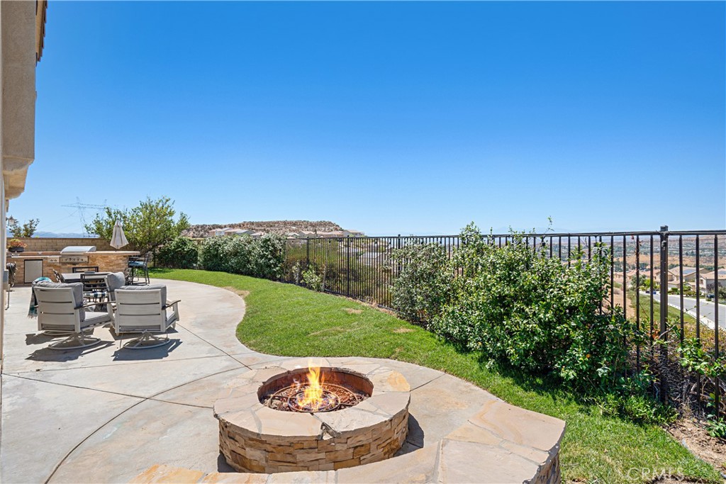 28060 Linda Lane Property Photo 5