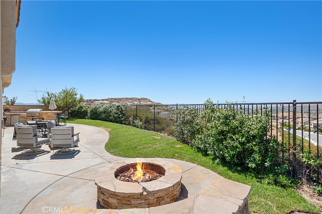 28060 Linda Lane Property Photo 6