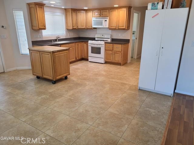 8009 W Avenue D12 Property Photo 6