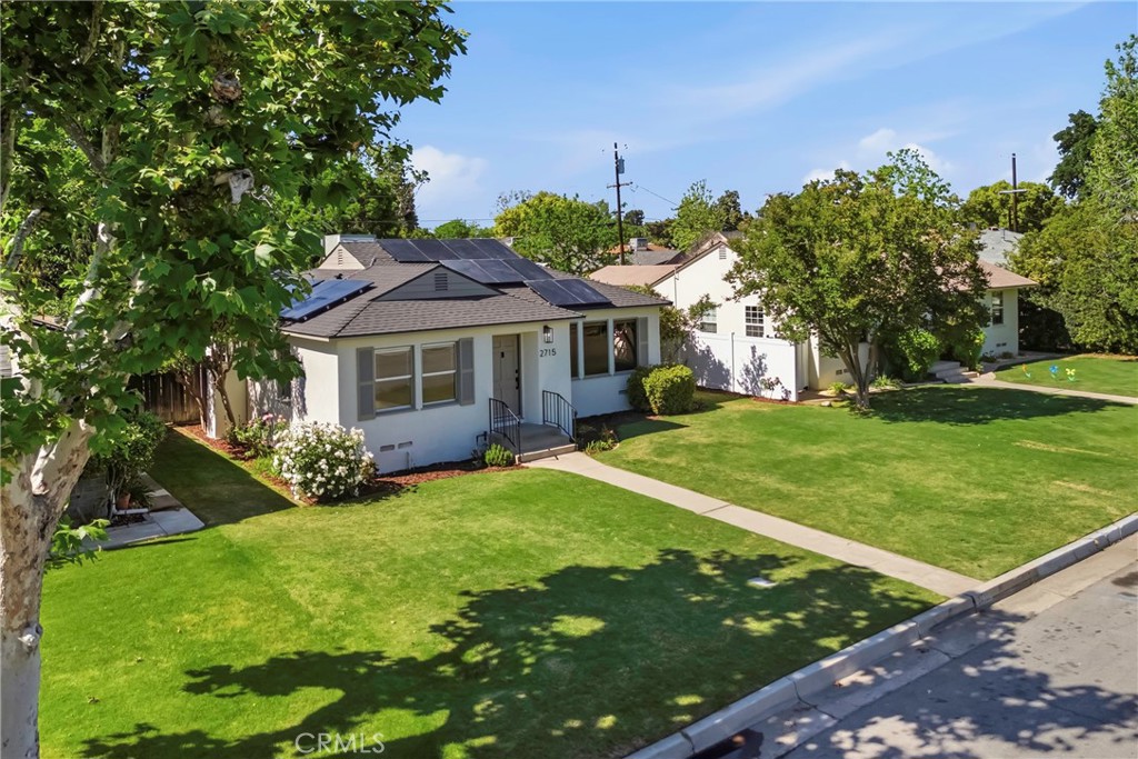2715 Cedar Property Photo 6