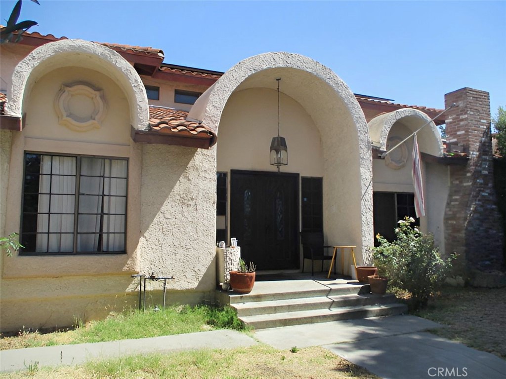 16815 Parthenia Property Photo 3
