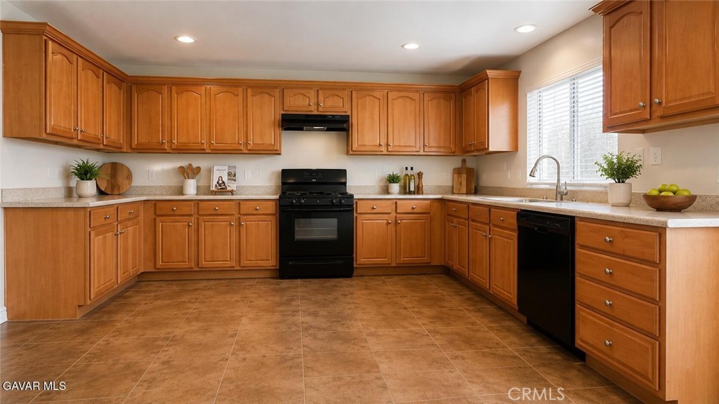45108 Palm Lane Property Photo 5