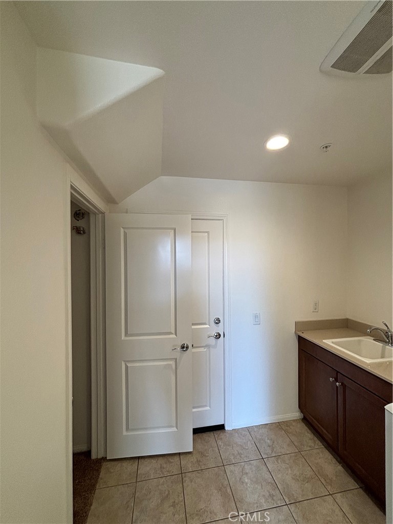 421 Camino Ruiz Property Photo 2