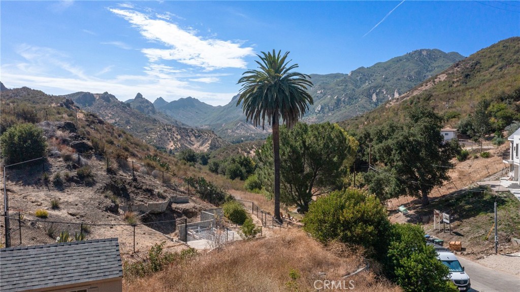 28923 Crags Property Photo 5