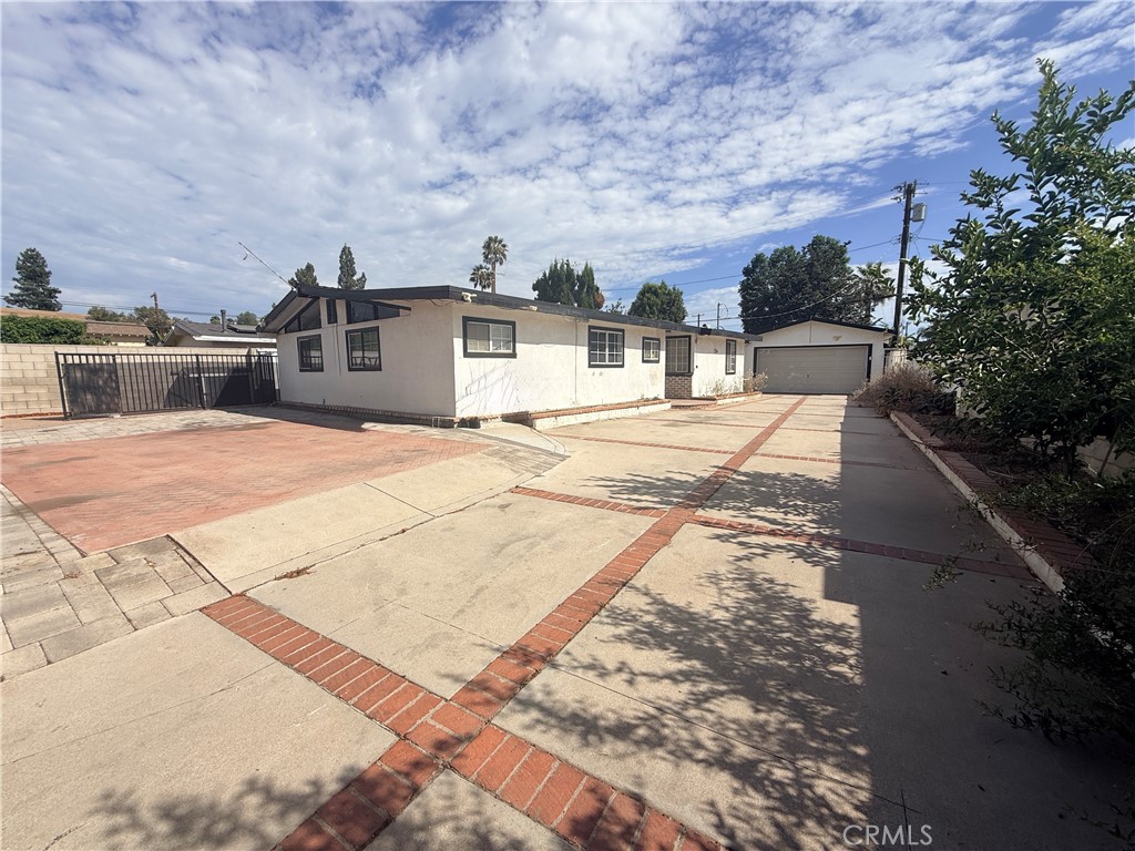 15606 Simonds Property Photo 3
