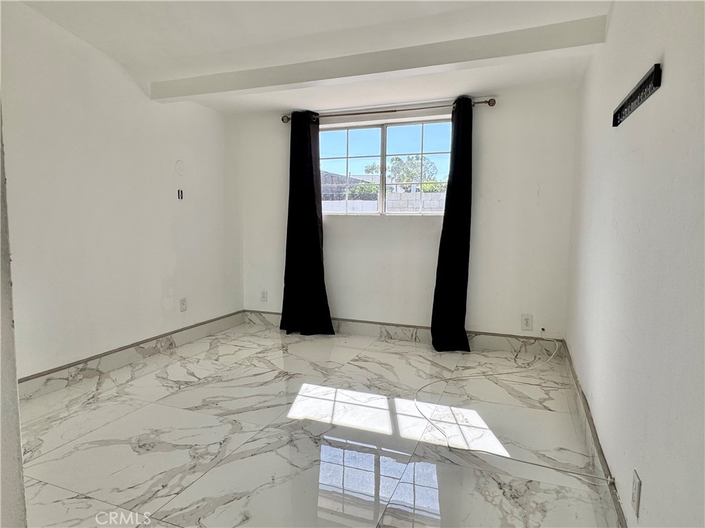 15606 Simonds Property Photo 9
