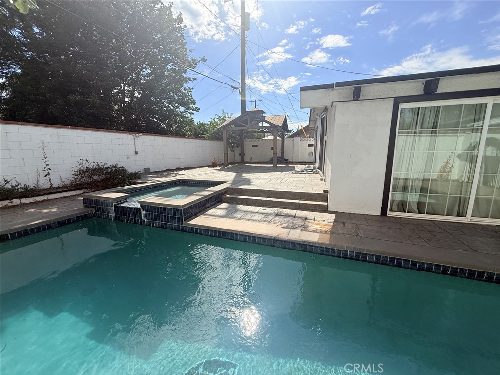 15606 Simonds Property Photo 16