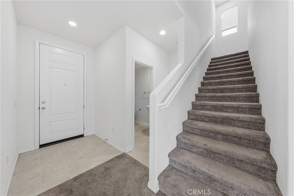 17016 Zion Property Photo 10