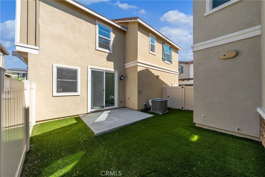 17016 Zion Property Photo 24