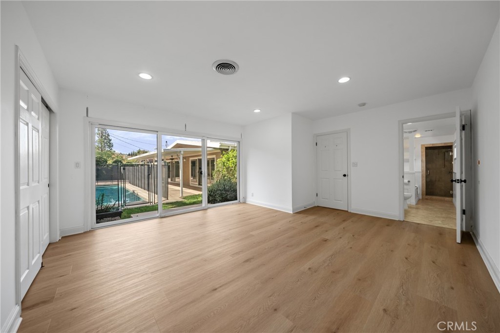 23000 Brenford Street Property Photo 25