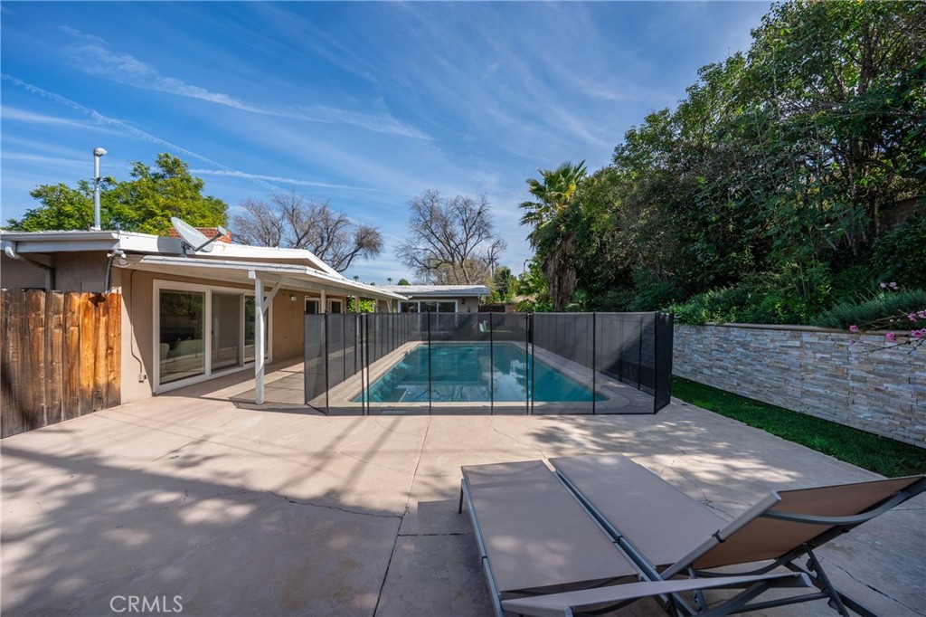 23000 Brenford Street Property Photo 31