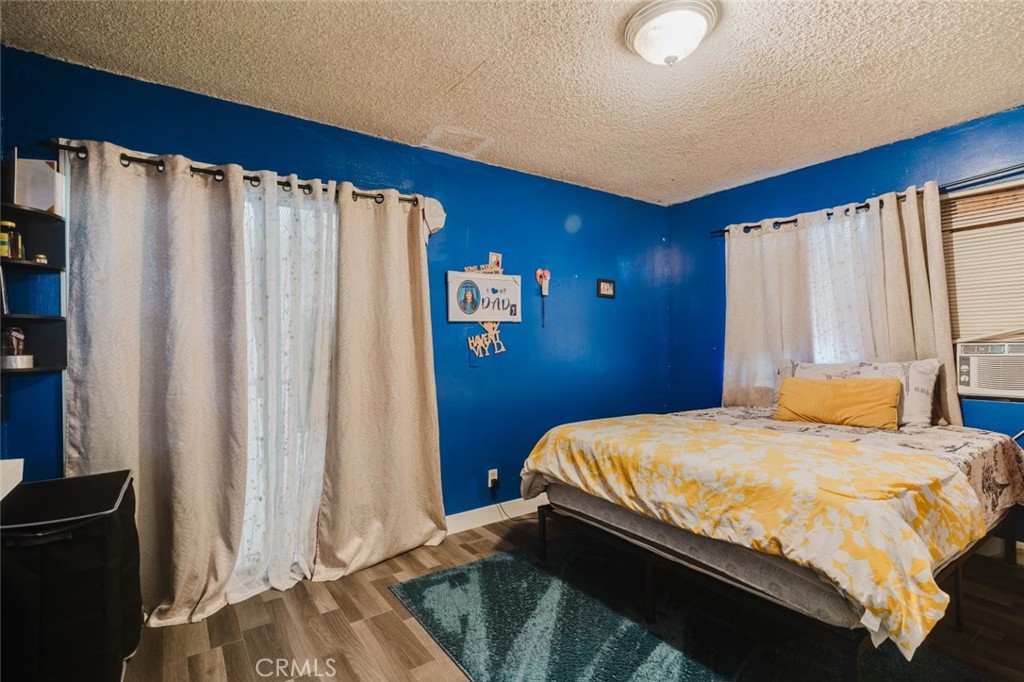 5945 S Los Angeles Street Property Photo 16