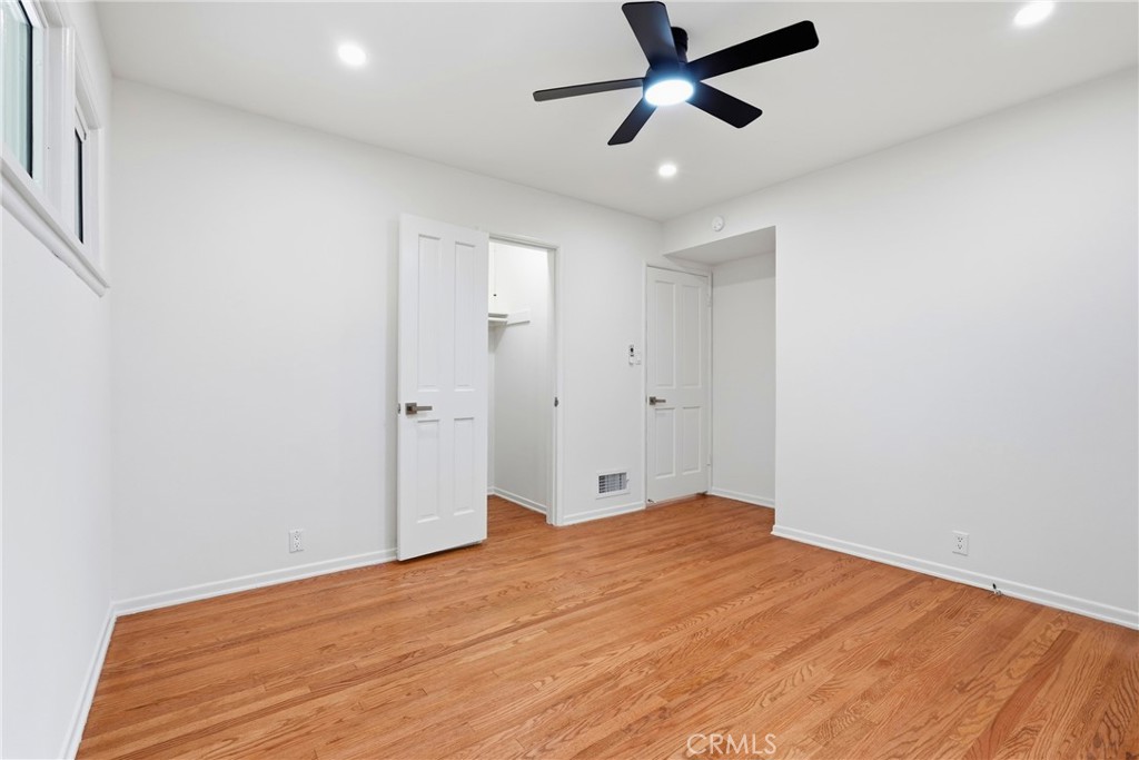 10920 White Oak Property Photo 27