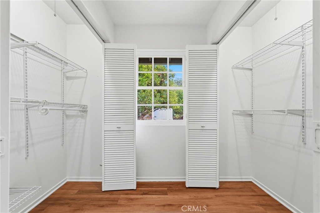 10920 White Oak Property Photo 34