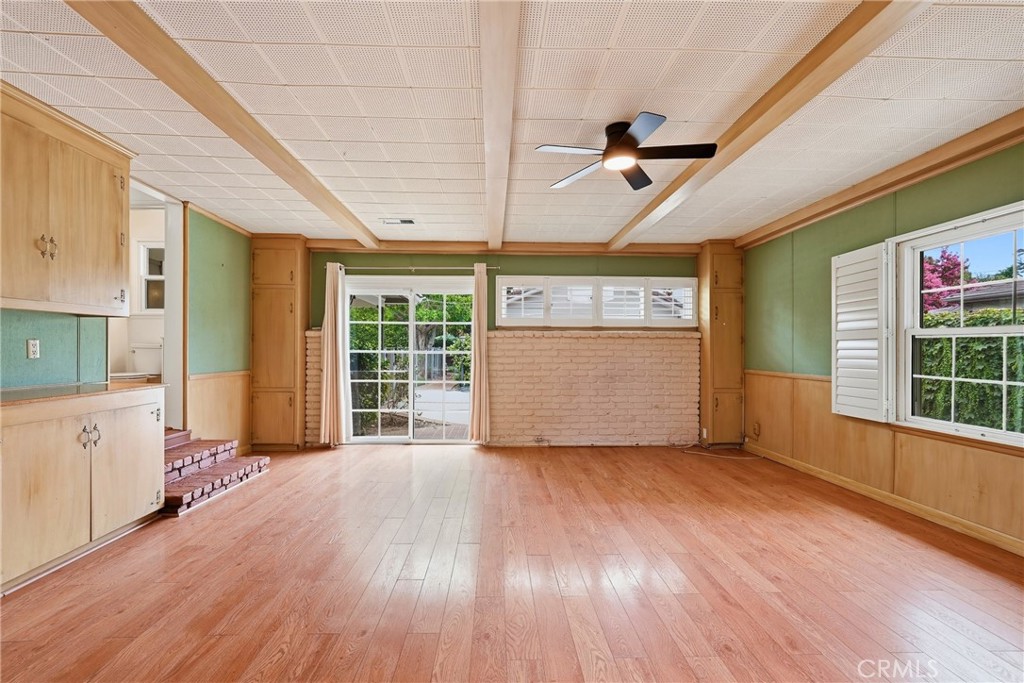 10920 White Oak Property Photo 43