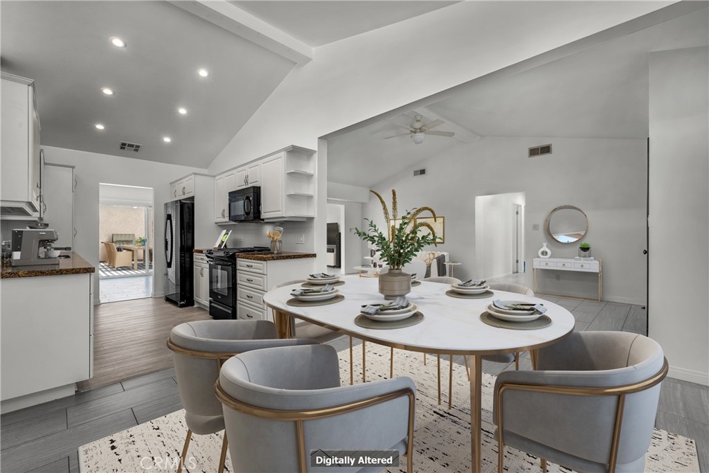 7656 Lasaine Property Photo 8