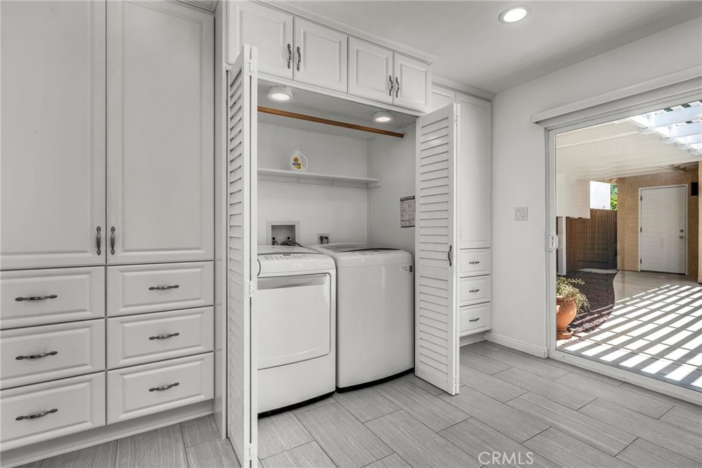 7656 Lasaine Property Photo 17