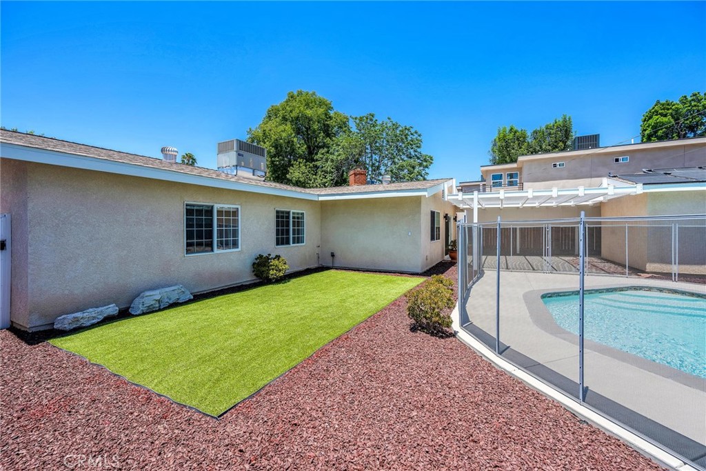 7656 Lasaine Property Photo 20