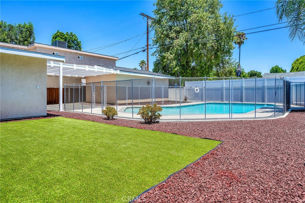 7656 Lasaine Property Photo 21