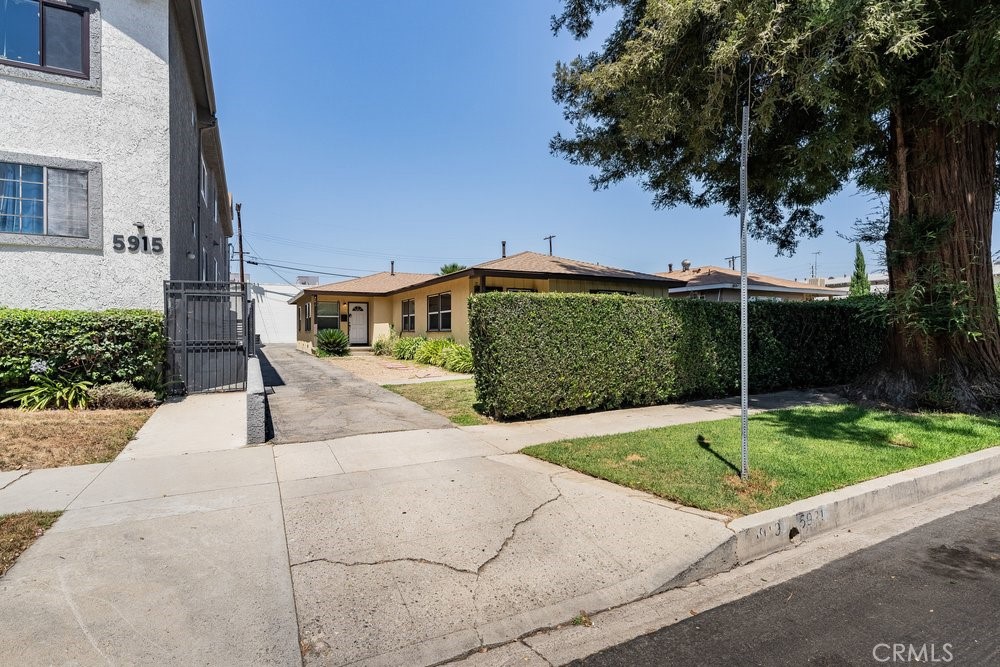 5919 Cedros Property Photo 2